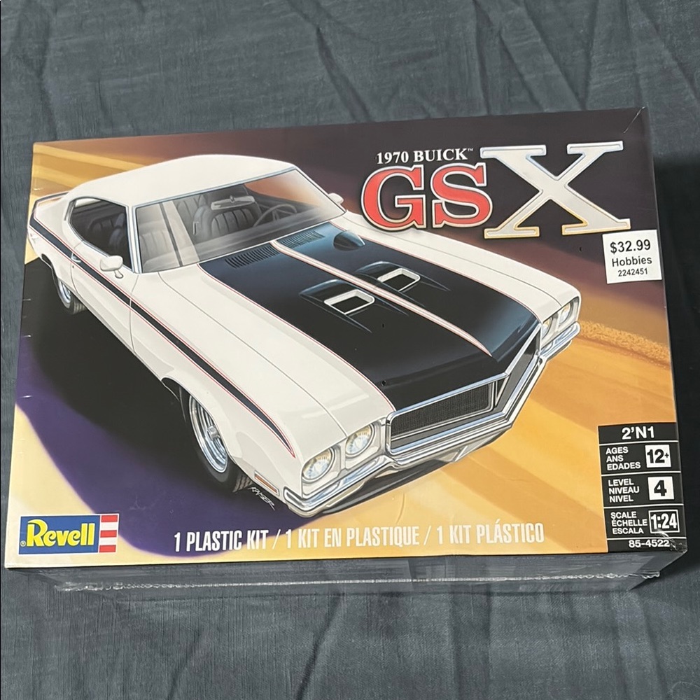 Revell 1970 Buick GSX Model Kit new
